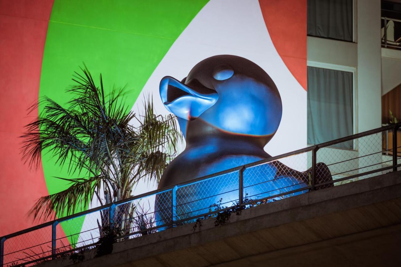 Hotel SLS Buenos Aires Puerto Madero Exterior foto The Blue Duck